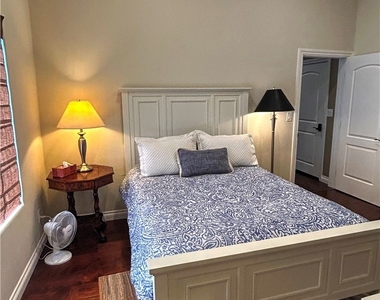 104 Avenida Caballeros - Photo Thumbnail 15