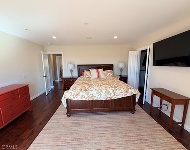 104 Avenida Caballeros - Photo Thumbnail 19