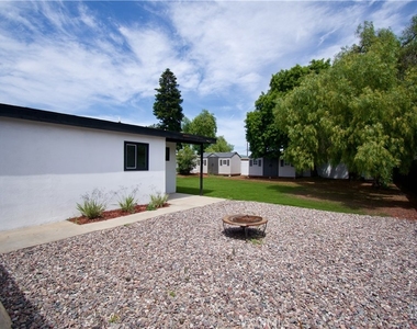820 Iris - Photo Thumbnail 15