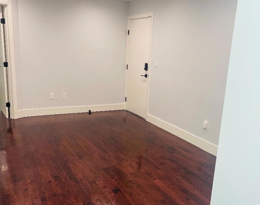 3495 Meridian Avenue - Photo Thumbnail 14