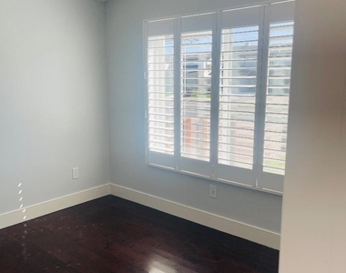 3495 Meridian Avenue - Photo Thumbnail 6