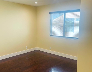 3495 Meridian Avenue - Photo Thumbnail 21