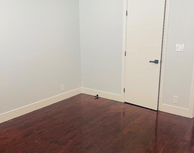 3495 Meridian Avenue - Photo Thumbnail 20