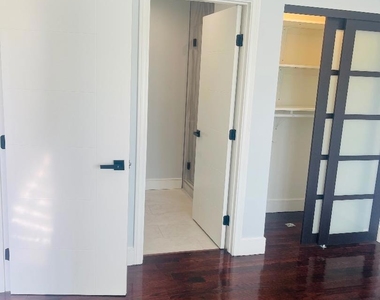 3495 Meridian Avenue - Photo Thumbnail 7