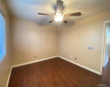 708 Hillview Street - Photo Thumbnail 11