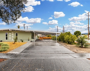1335 Campus Avenue - Photo Thumbnail 1