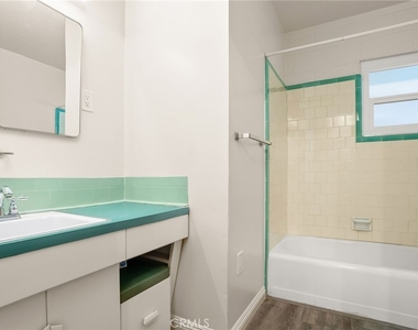 1335 Campus Avenue - Photo Thumbnail 14