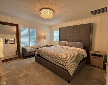 3827 Grant Street - Photo Thumbnail 5