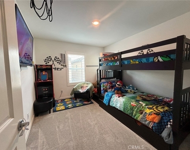 3827 Grant Street - Photo Thumbnail 8