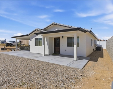 12415 Sycamore Street - Photo Thumbnail 3