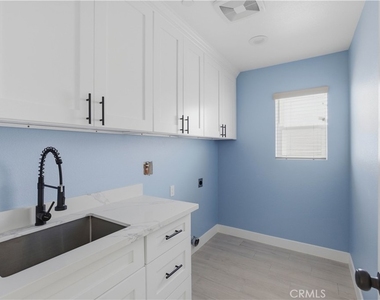 12415 Sycamore Street - Photo Thumbnail 12
