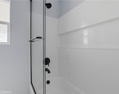 12415 Sycamore Street - Photo Thumbnail 22