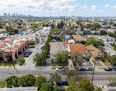 4514 Franklin Avenue - Photo Thumbnail 16