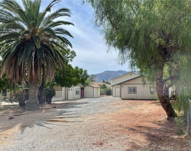 16395 A Broadway - Photo Thumbnail 7