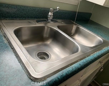 3968 Arlington Avenue - Photo Thumbnail 16