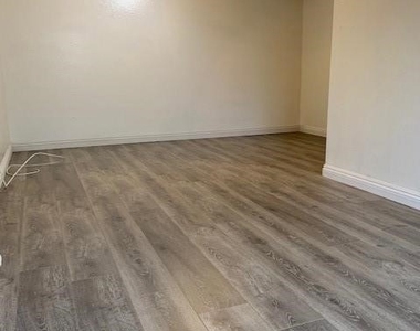 3968 Arlington Avenue - Photo Thumbnail 10