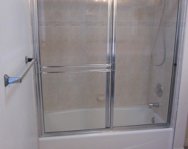 6017 Primrose Avenue - Photo Thumbnail 21