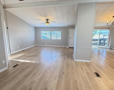 7770 Lone Tree - Photo Thumbnail 7
