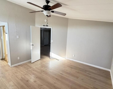 7770 Lone Tree - Photo Thumbnail 24