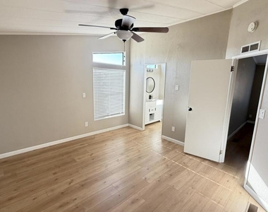 7770 Lone Tree - Photo Thumbnail 23