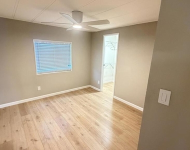 7770 Lone Tree - Photo Thumbnail 16