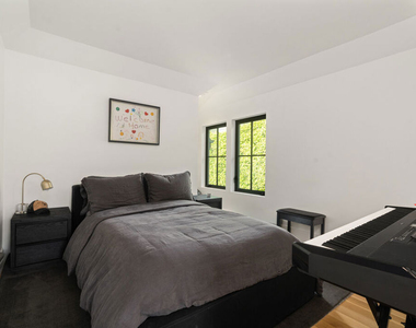 719 San Lorenzo Street - Photo Thumbnail 16