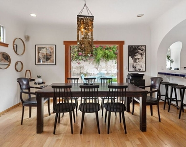 334 Crane Boulevard - Photo Thumbnail 5