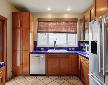 334 Crane Boulevard - Photo Thumbnail 8