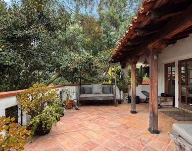 334 Crane Boulevard - Photo Thumbnail 22