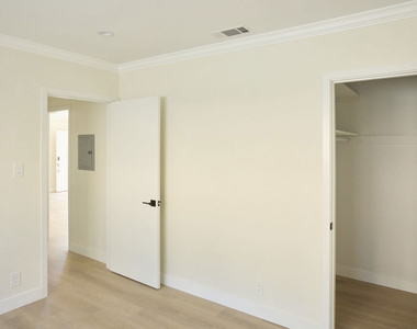 1223 23rd Street - Photo Thumbnail 8