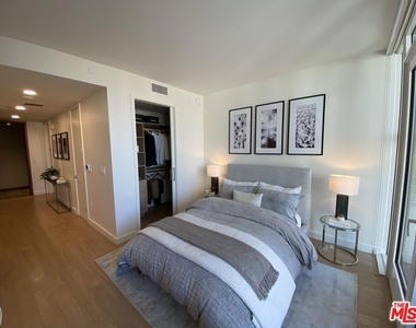 11750 Wilshire Boulevard - Photo Thumbnail 10