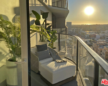 11750 Wilshire Boulevard - Photo Thumbnail 1