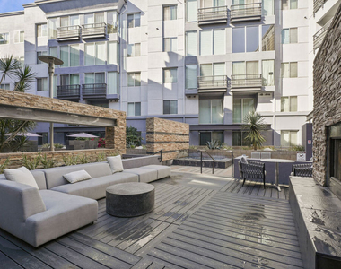 629 Traction Avenue - Photo Thumbnail 11