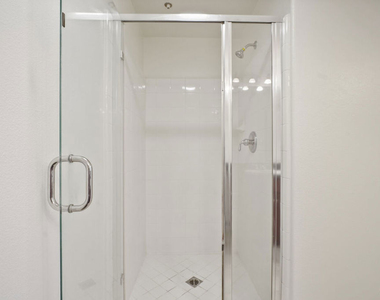 629 Traction Avenue - Photo Thumbnail 28