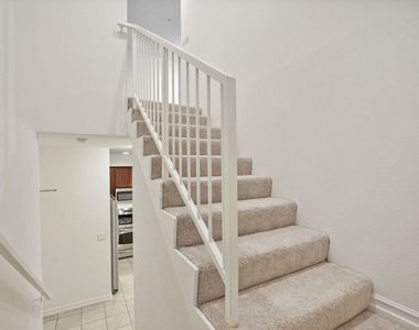 629 Traction Avenue - Photo Thumbnail 29