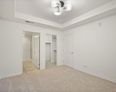 629 Traction Avenue - Photo Thumbnail 22