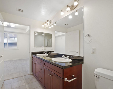 629 Traction Avenue - Photo Thumbnail 27