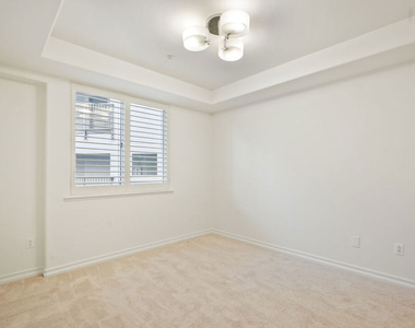 629 Traction Avenue - Photo Thumbnail 20