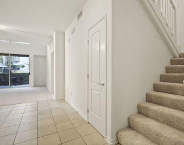 629 Traction Avenue - Photo Thumbnail 33
