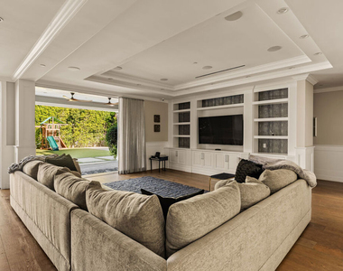 4226 Lemp Avenue - Photo Thumbnail 7