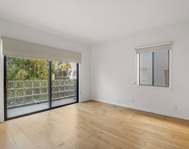 22 28th Avenue - Photo Thumbnail 11
