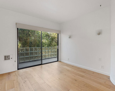 22 28th Avenue - Photo Thumbnail 10