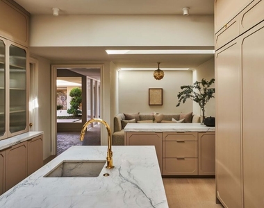 1862 Loma Vista Drive - Photo Thumbnail 10