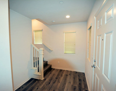 14107 W Birch Lane - Photo Thumbnail 3