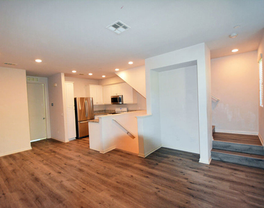 14107 W Birch Lane - Photo Thumbnail 8