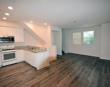 14107 W Birch Lane - Photo Thumbnail 5