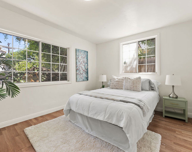 1114 S La Peer Drive - Photo Thumbnail 31