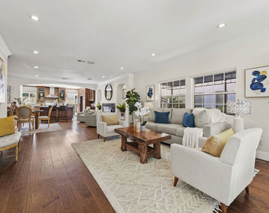 1114 S La Peer Drive - Photo Thumbnail 2