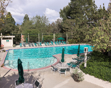 2528 Angelo Drive - Photo Thumbnail 21