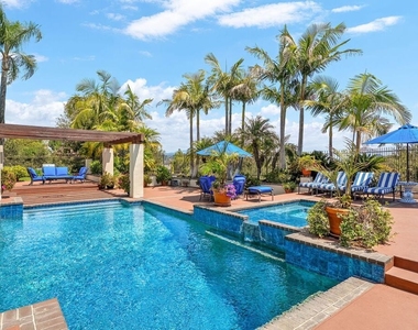 2528 Angelo Drive - Photo Thumbnail 1